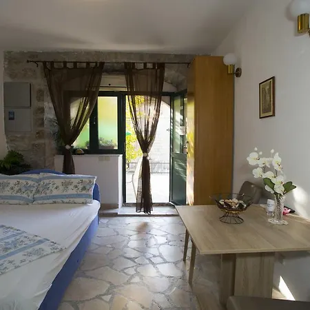 Appartement Adela *